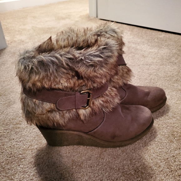 Union Bay Fur Wedge Ankle Boot - Picture 1 of 3